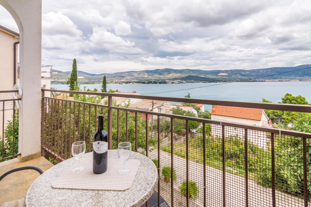 Cheap Apartment Tanja トロギール エクステリア 写真