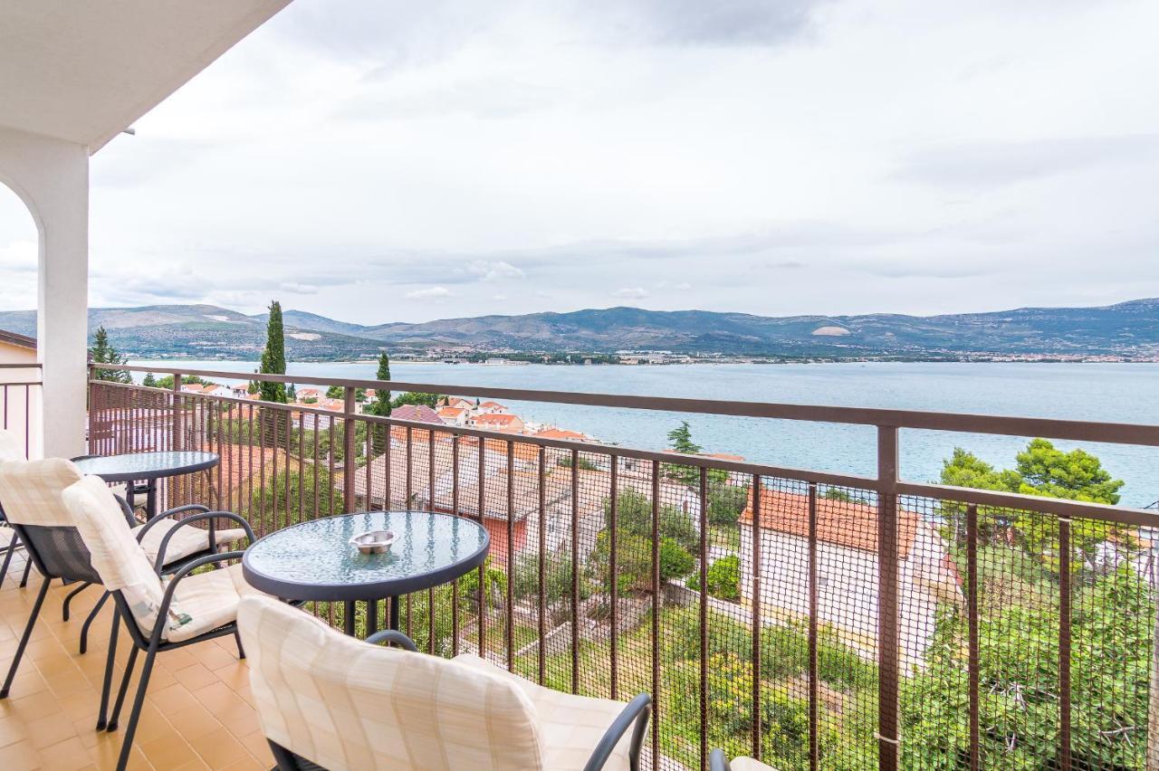 Cheap Apartment Tanja トロギール エクステリア 写真