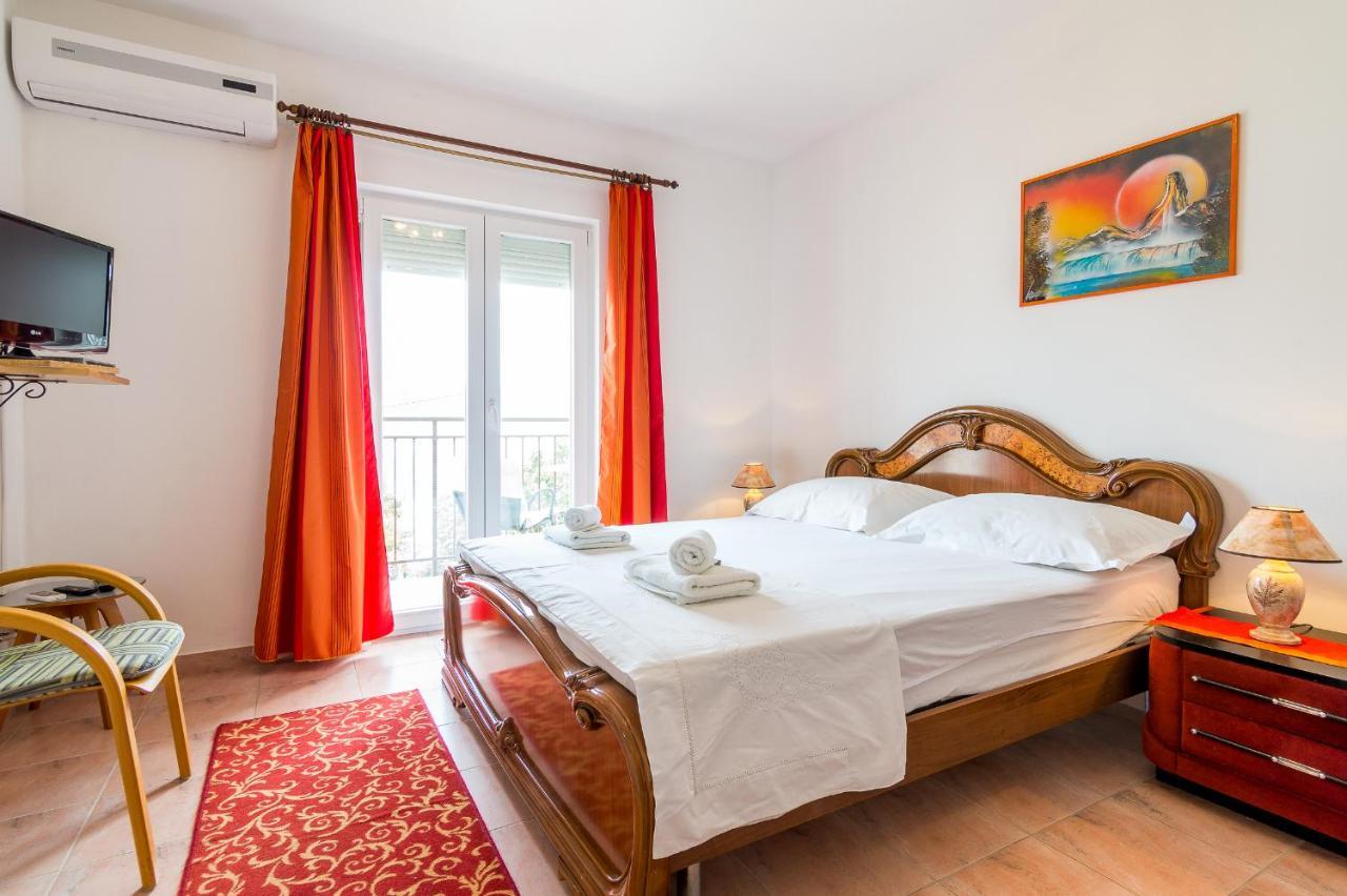 Cheap Apartment Tanja トロギール エクステリア 写真
