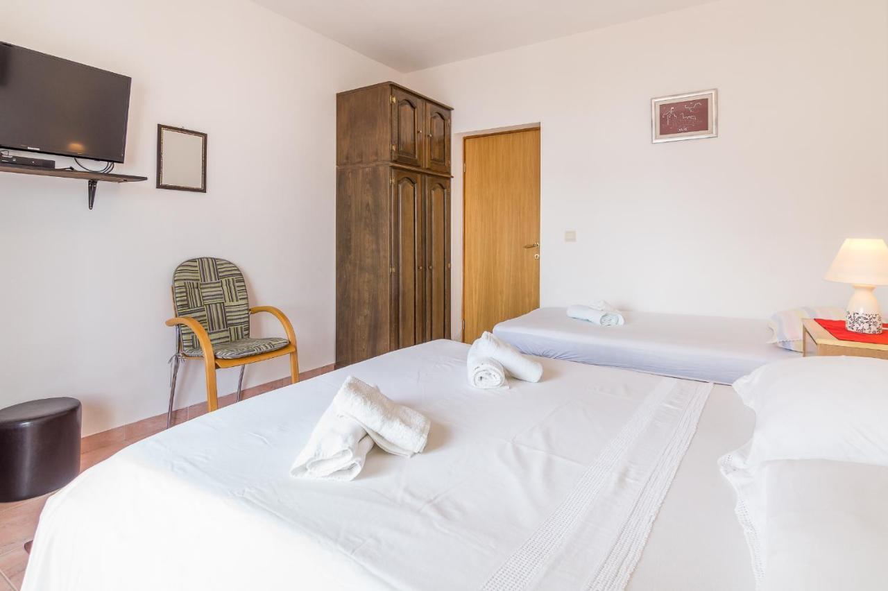 Cheap Apartment Tanja トロギール エクステリア 写真