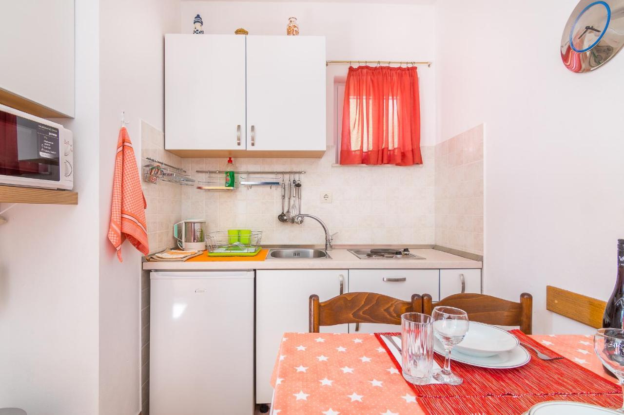 Cheap Apartment Tanja トロギール エクステリア 写真