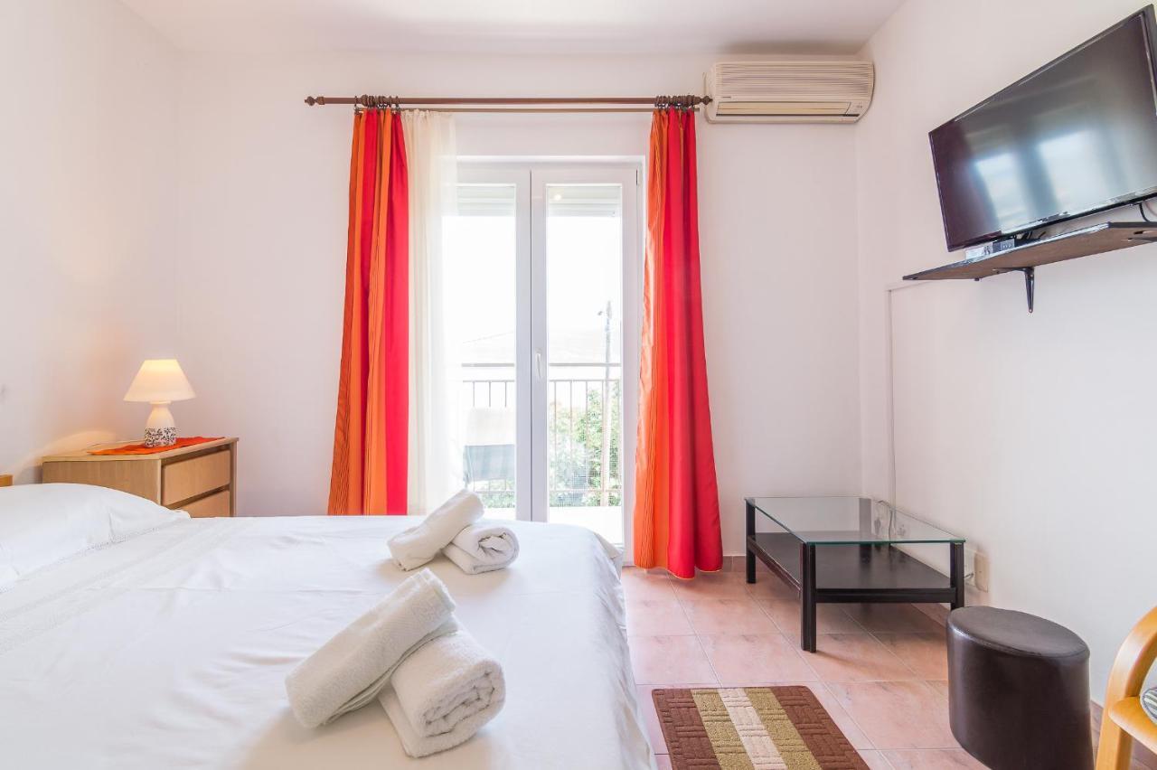 Cheap Apartment Tanja トロギール エクステリア 写真