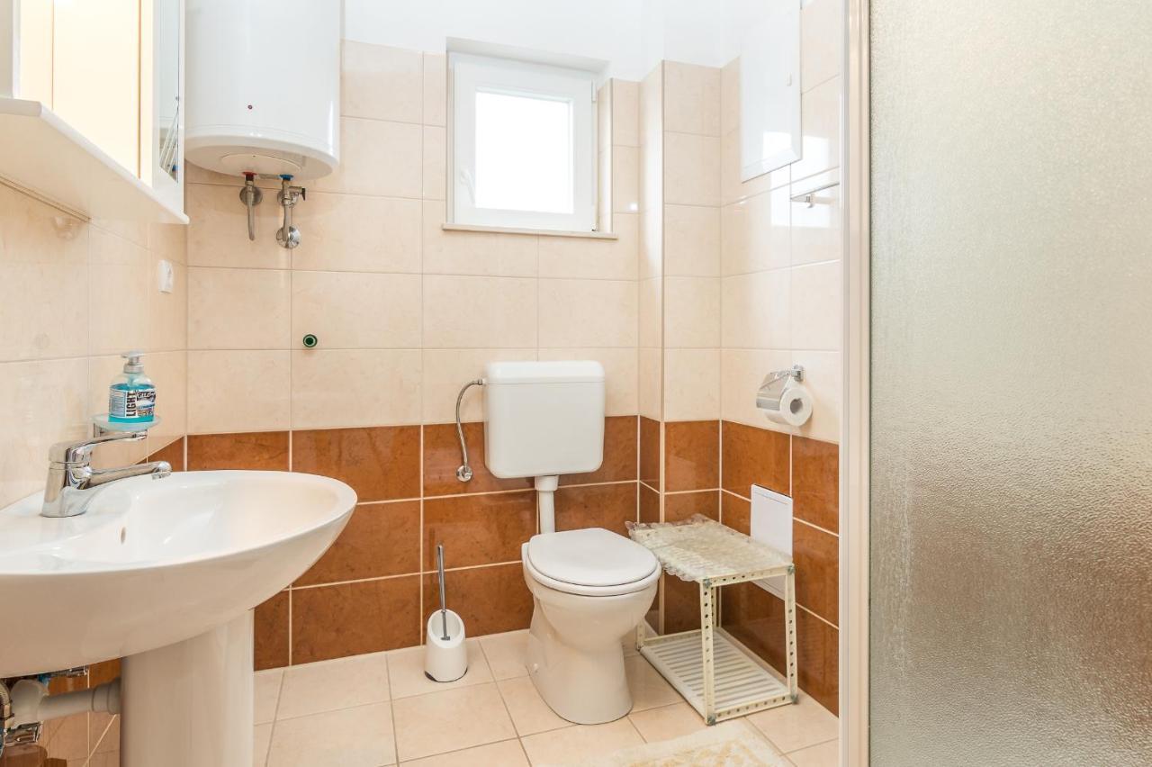 Cheap Apartment Tanja トロギール エクステリア 写真
