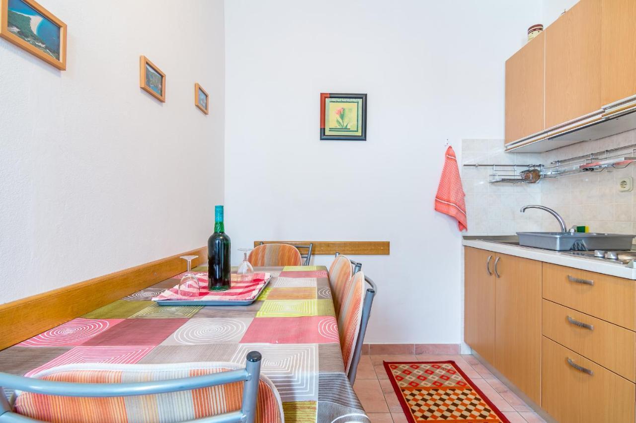Cheap Apartment Tanja トロギール エクステリア 写真