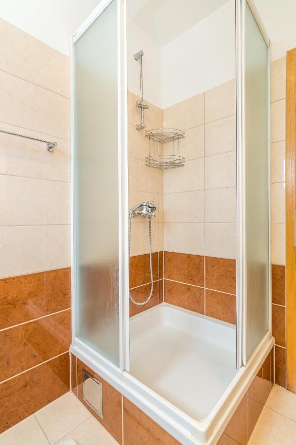 Cheap Apartment Tanja トロギール エクステリア 写真